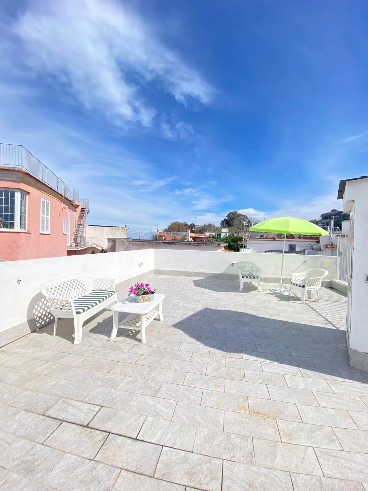 Euploia Apartment Ísquia Exterior foto